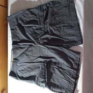 IZOD Men's flat front shorts, size 38